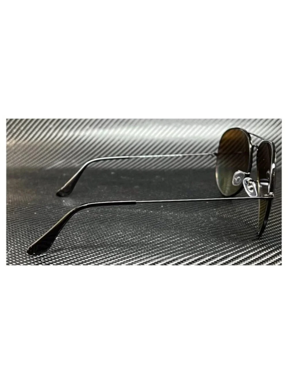 New Ray Ban Men  Black Sunglasses  62- 14- 140